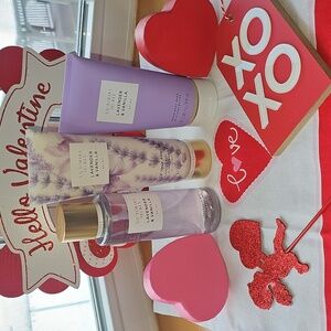 Victoria's Secret Lavender & Vanilla Bath & Body Set